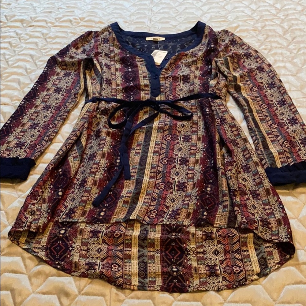 NWT Multi Color Tunic Top Size Small